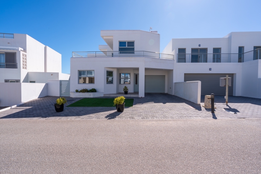 3 Bedroom Property for Sale in Paradise Beach Western Cape